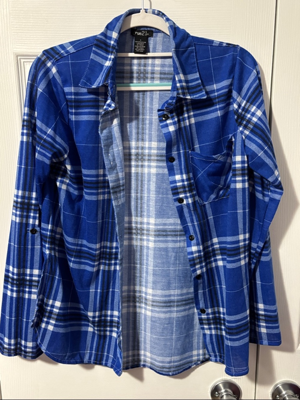 Rue21 Blue Plaid Long-Sleeve Button-Down Shirt